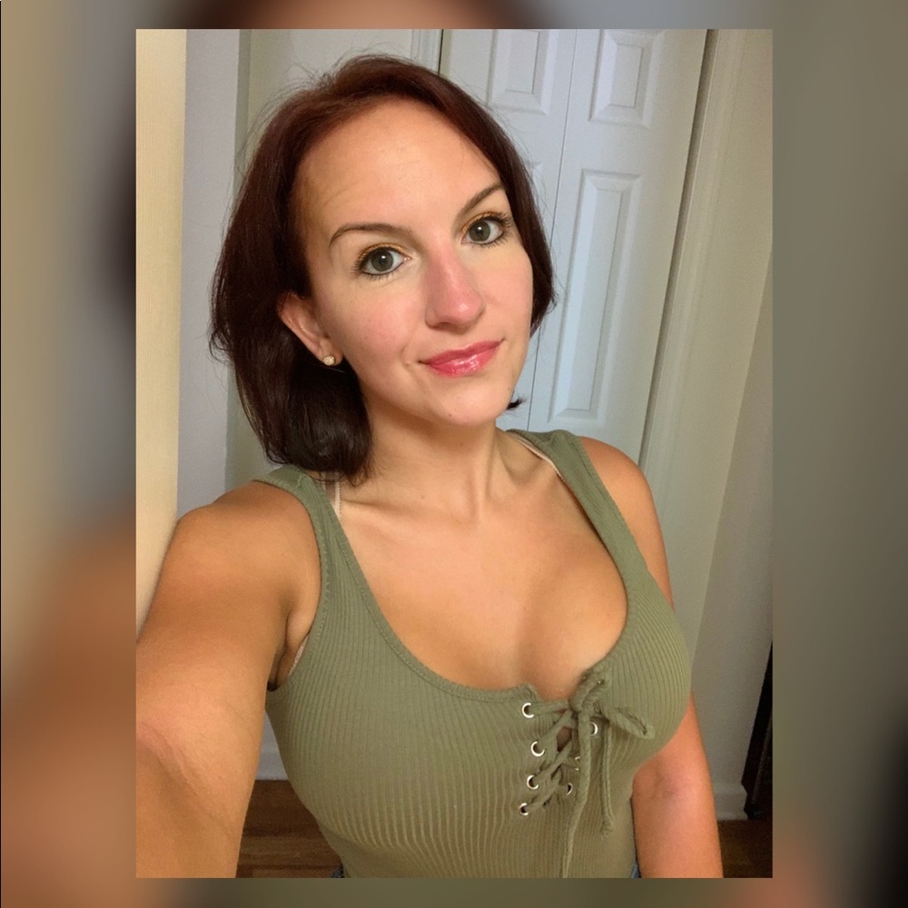 Meet your Posher, Emily